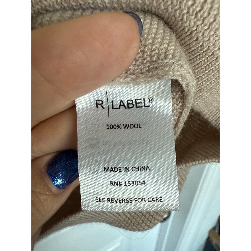 The Reset R Label Essential Pullover Sweater in Macadamia, S/M - Picture 4 of 5